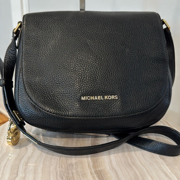 Michael Kors Bag Bedford Crossbody - Picture 4 of 17